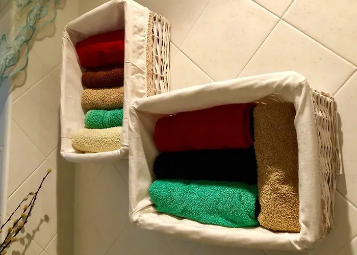 منزل للإقامة Spacious Private Room 5 Minutes From Malta Airport Private Bathroom Kitchen Access Quiet Area Friendly Labrador Candy *