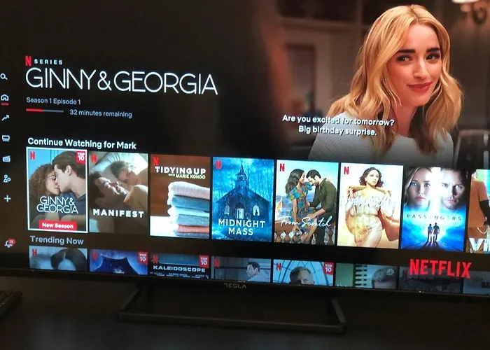 Δωμάτια σε οικογενειακή κατοικία Spacious Private Room 5 Minutes From Malta Airport Private Bathroom Kitchen Access Quiet Area Friendly Labrador Candy Safi